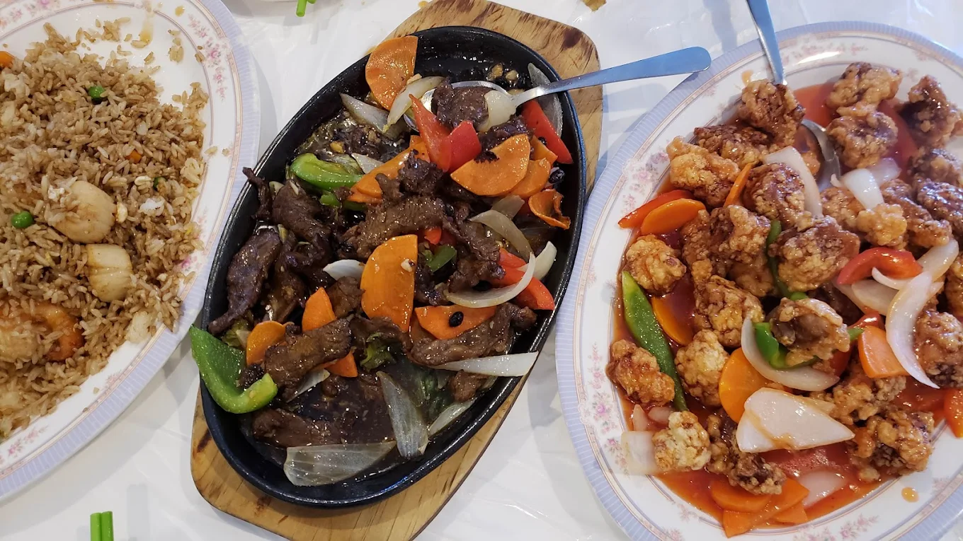 Family Chinese dinner combination in St. James, Winnipeg